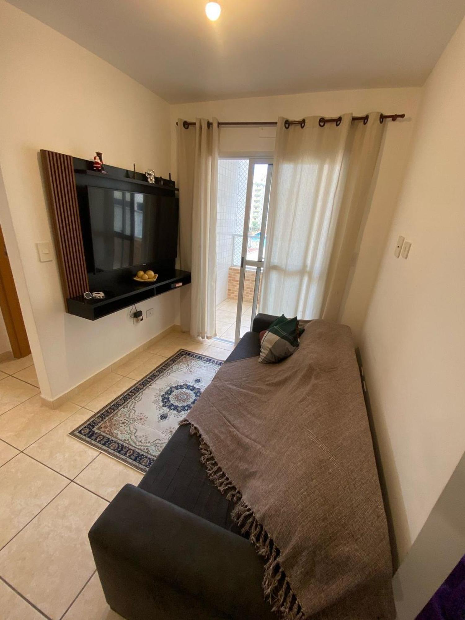 Apartment Apto- 2 Com Sacada- Wi Fi - Vaga Garagem- Da Guilhermina, Proximo Da Feirinha Da Guilhermina